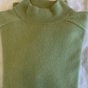 Privé Cashmere Women's Cowl Neck Sweater - Green